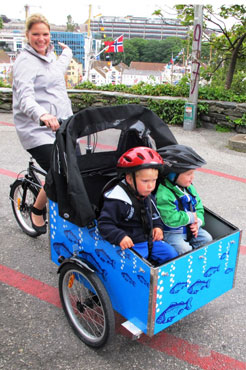 Astrid og Kjetil elsker begge deres cykel og oplever også, at mange kigger efter dem når de cykler.